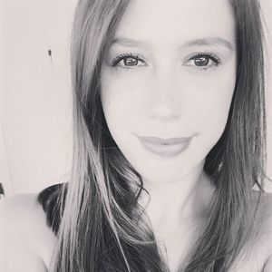 Meet your Posher, Claire